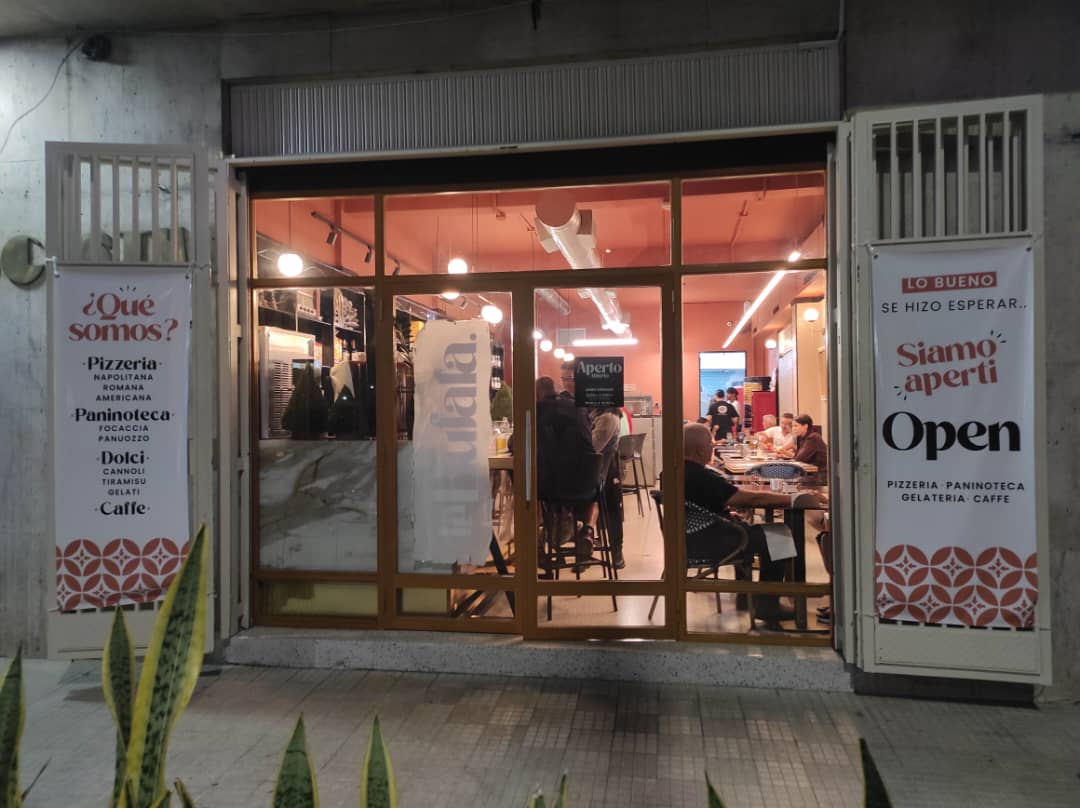 La Bufala Caracas comida italiana restaurante pizza en Los Palos Grandes Chacao